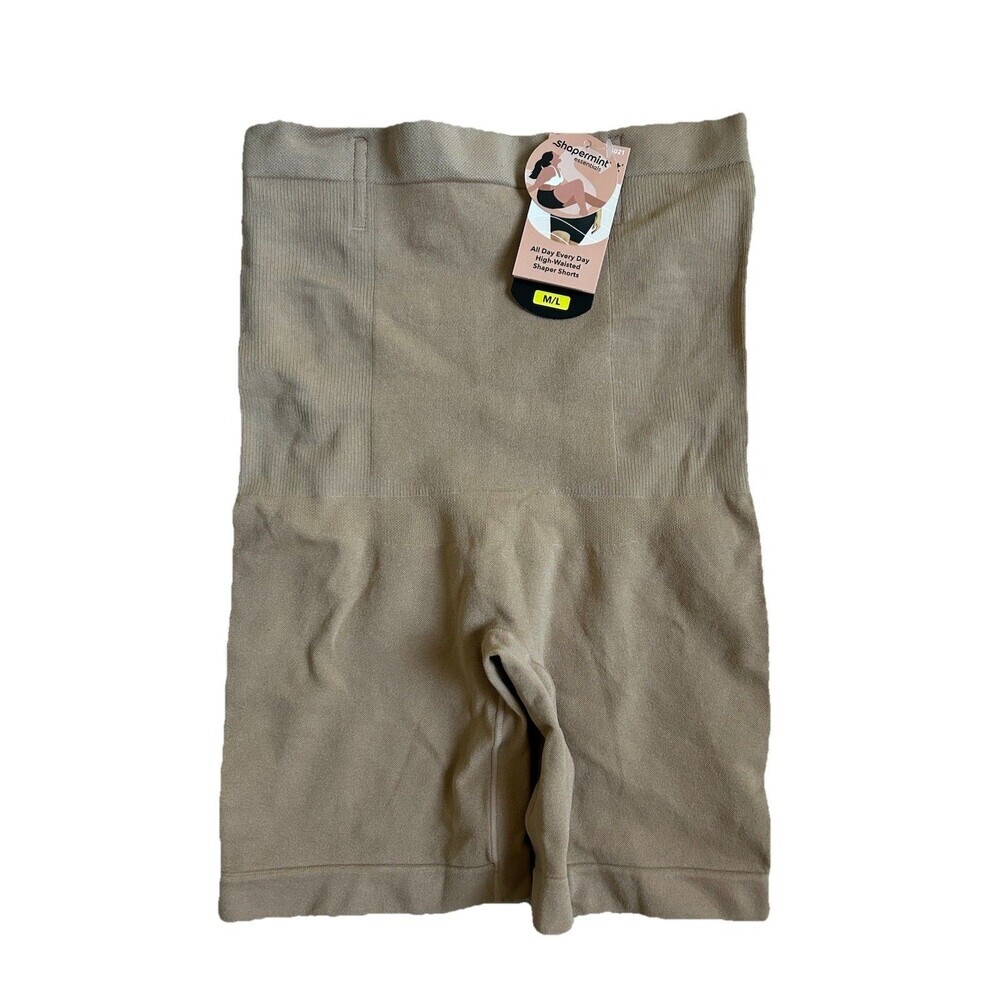 Shapermint Essentials Women's High Waisted Shaper Short Size M/L